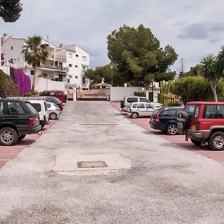 Tranquil Andaluz Townhouse *