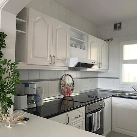 Tranquil Andaluz Townhouse Torremuelle